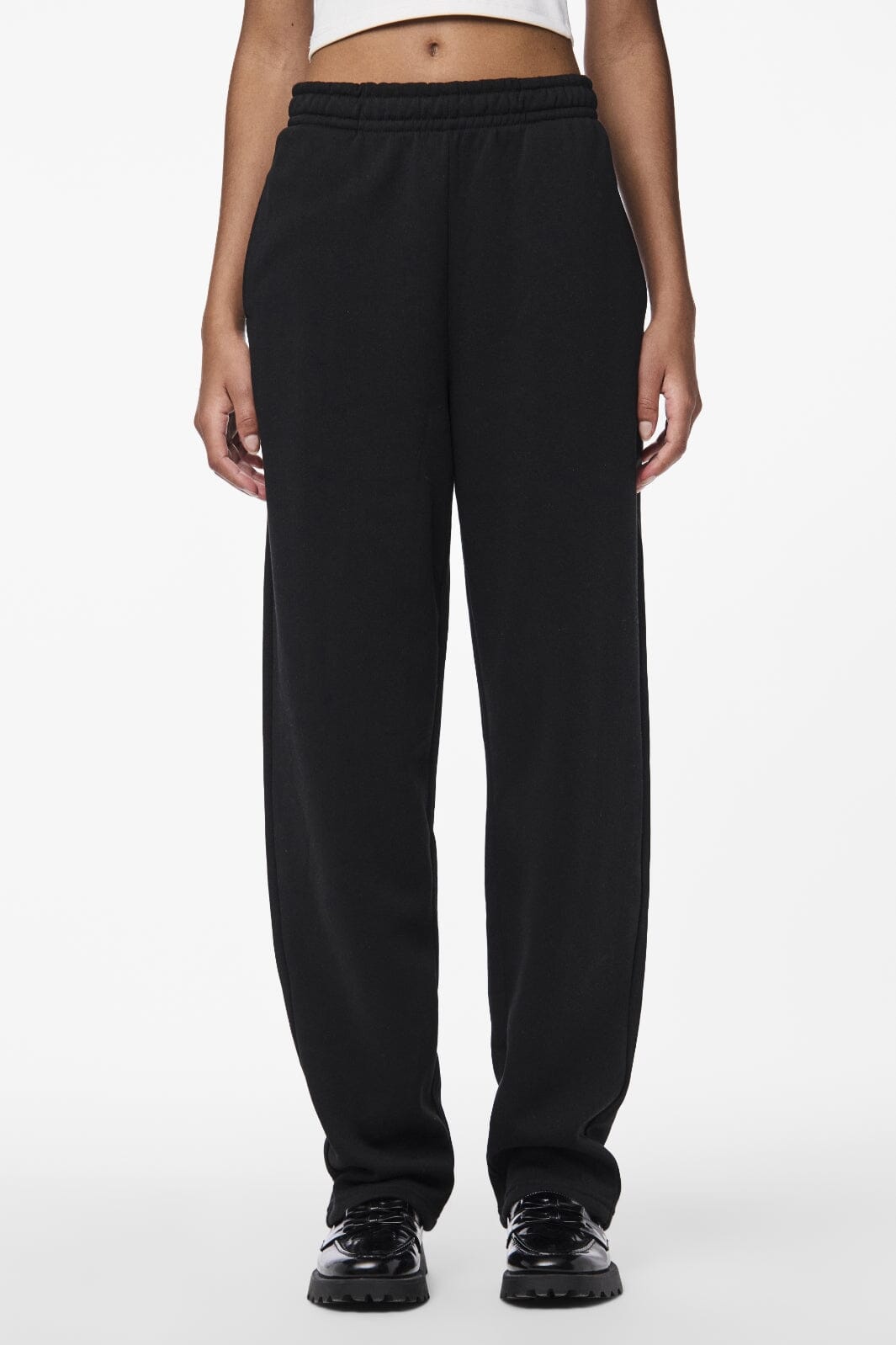 pieces-pcchilli-straight-sweat-pants-4700385-black_1.jpg Pieces - Pcchilli Straight Sweat Pants - 4700385 Black