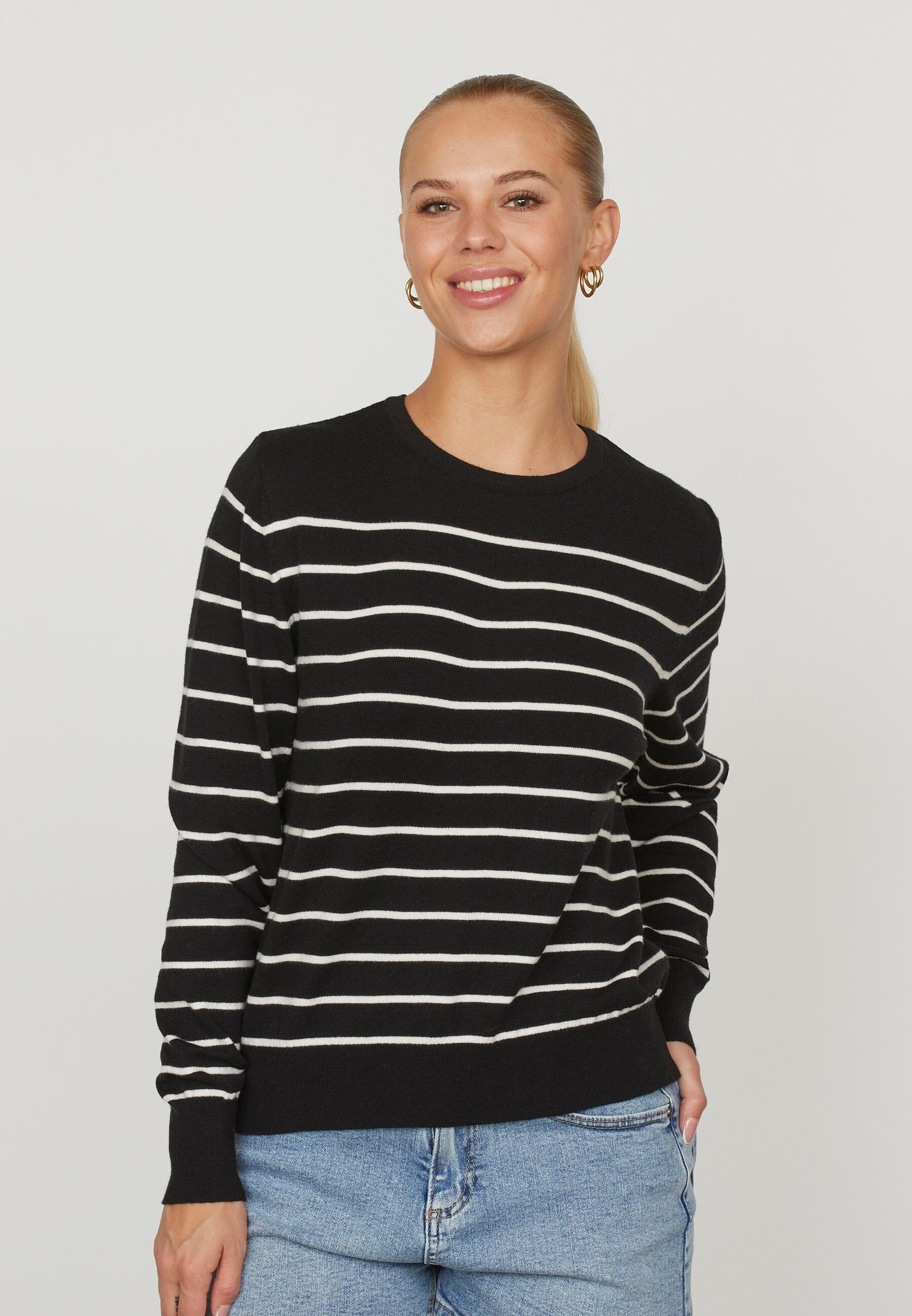 Sisters Point - Maldi-Ls - 010 Black/Cream