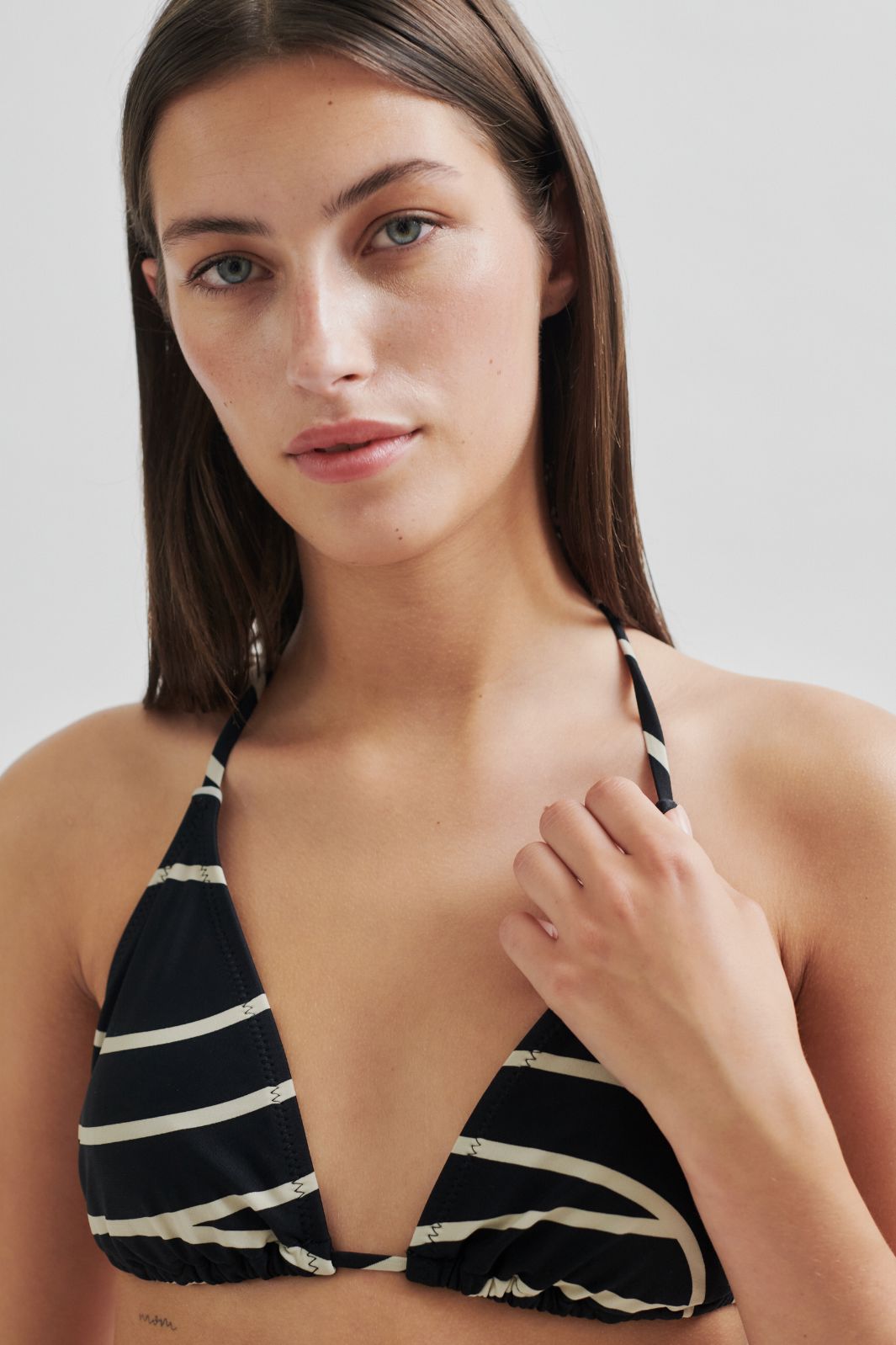 Second Female - Signature Bikini Top 59734 - Black 8001